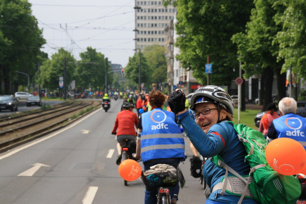 Bild zu: Fahrräder first