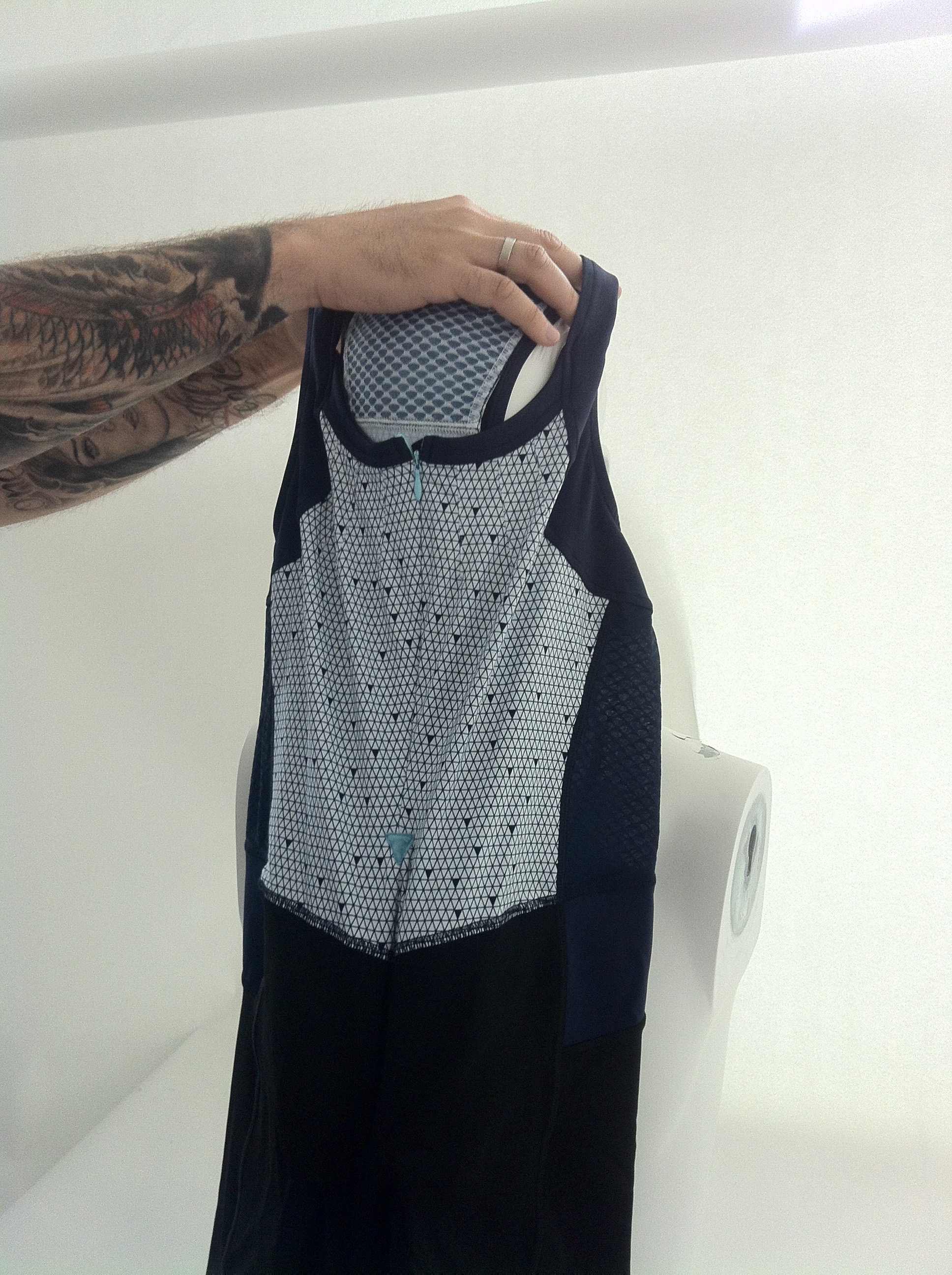 Bild zu: Geht in die Hose. Teil IV.